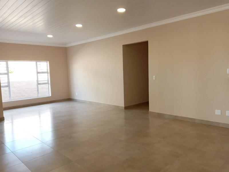 4 Bedroom Property for Sale in Menkenkop Western Cape